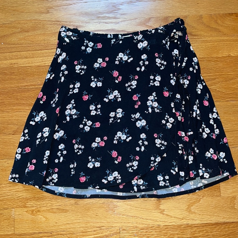 Hollister floral wrap skirt
